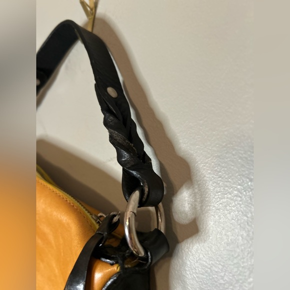 Vintage leather bag - Picture 2 of 12